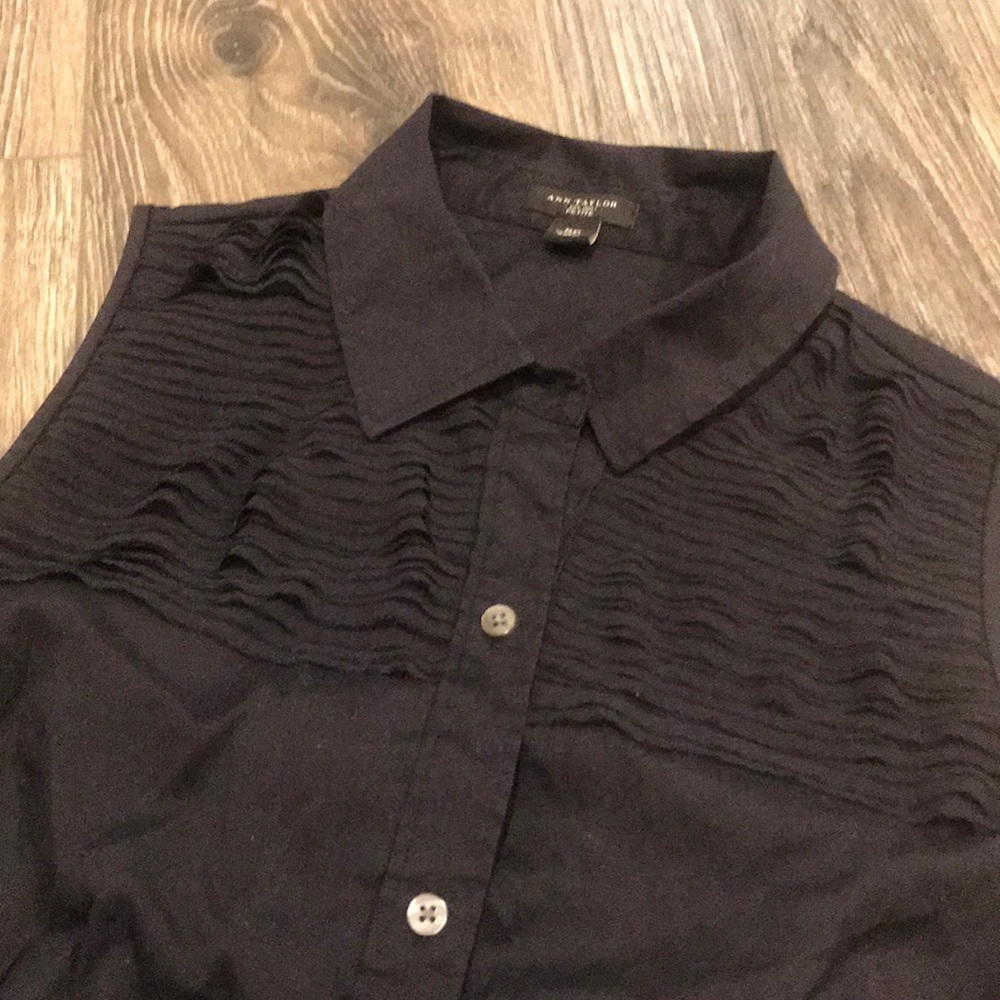 Ann Taylor Top - Picture 2 of 5